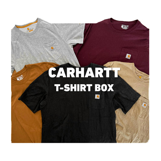 Mix van vintage Carhartt pocket t-shirts voor wholesale inkoop, ideale voorraad voor resellers die zoeken naar duurzame workwear basics.